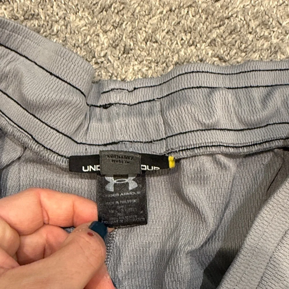 Under Armour | Light Gray Men's Athletic Shorts